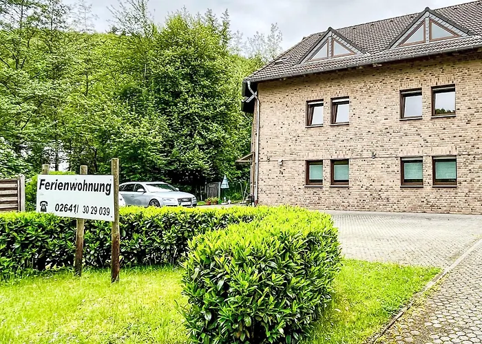 アパート Ferienapartments Adenau-4 By Interhome *